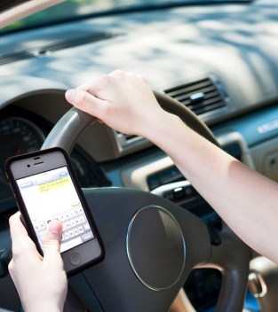 Common Teen Driving Distractions