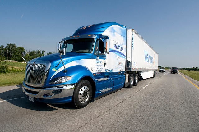 DOT Announces New Seatbelt Requirement for Commercial Motor Vehicle Passengers